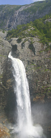 Manafossen waterfall - a part of many popular daytrips with a car